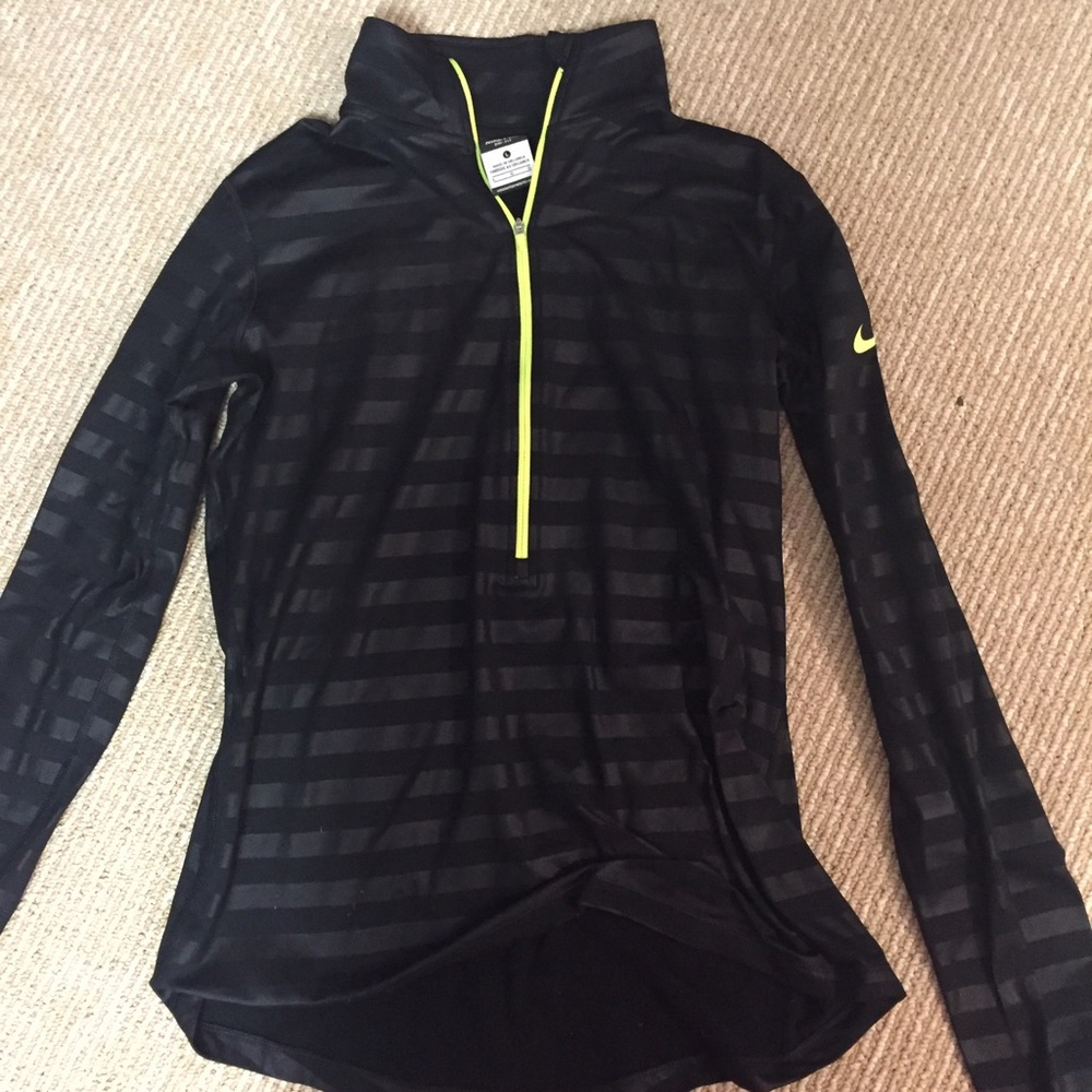 ❄Nike dri fit quarter zip❄